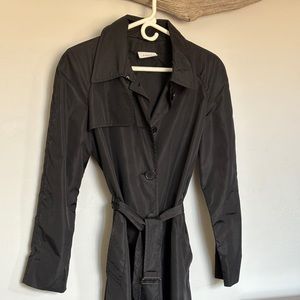 Akris Trench Coat. Size 8. Black